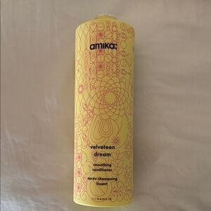 Amika Velveteen Dream Conditioner 33.8 oz / 1 Liter / unopened